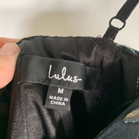 Lulu’s Dress Women’s Medium Black Floral Embroidered Sleeveless Mini Dress - Picture 5 of 9